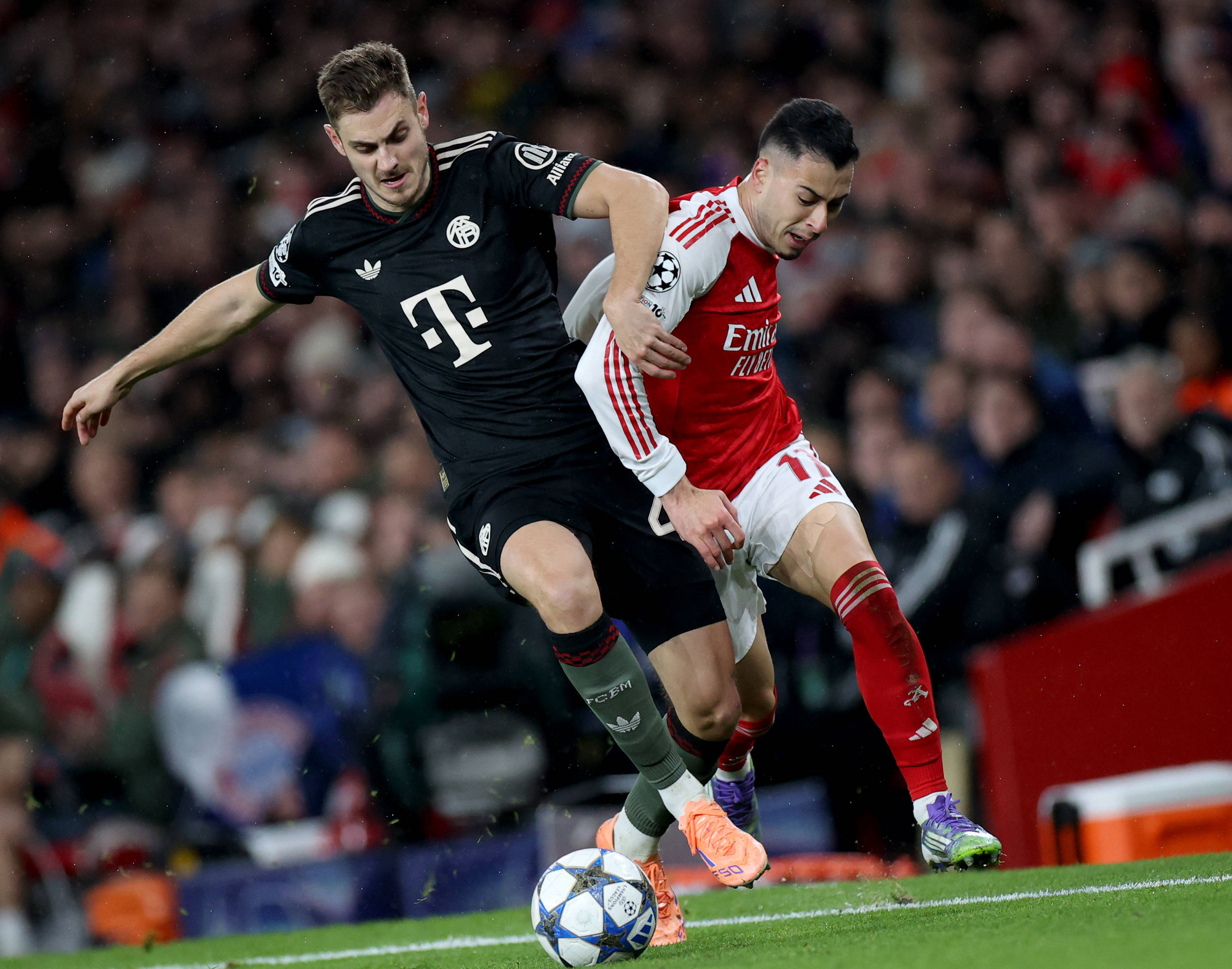 一场3-1!首个决赛席位诞生,兄弟合砍40分！这一刻，他们等了55年