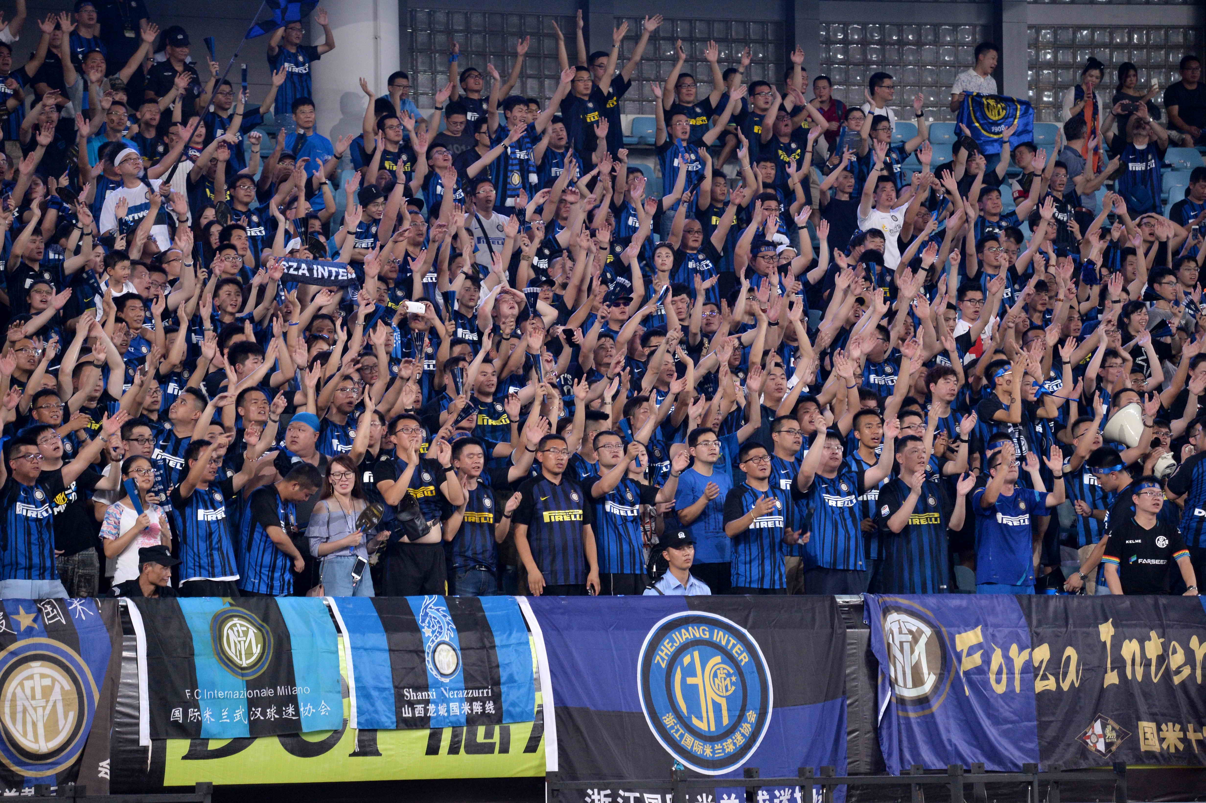 巴萨旧将：足球世界没人能达到梅西的高度，他让我们变得更好