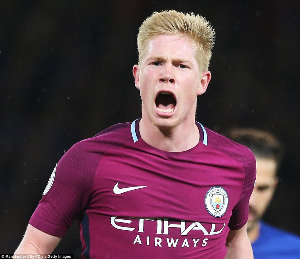 F1车手市场最新动向：哈贾尔顺利取代角田裕毅，红牛阵容迎来重要调整