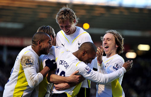 欧冠积分榜：阿森纳全胜领跑，巴黎、拜仁、国米、皇马均12分